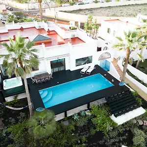 Flamencos By Veaco- Beachfront & Pool , Corralejo Spain